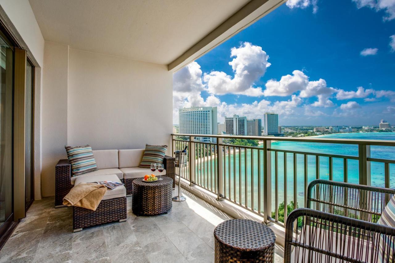 The Tsubaki Tower Hotel Tumon Exterior photo